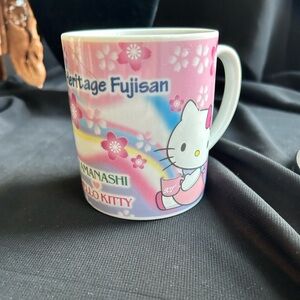 SANRIO HELLO KITTY Cute Yamanashi World Heritage 2016 coffee mug. No chips